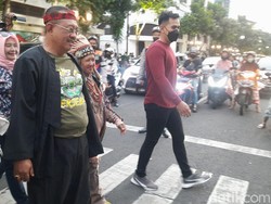 Wawali Armuji Datang ke Tunjungan Fashion Show: Saya Dukung