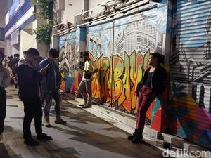 Tunjungan Fashion Week Tak Dilarang, Asal .... Tunjungan Fashion Week Tak Dilarang, Asal ....