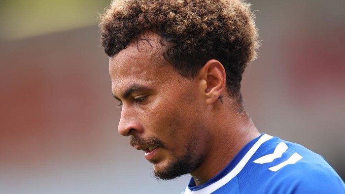 BLACKPOOL, ENGLAND - JULY 24: Dele Alli of Everton during the Pre-Season Friendly match between Blackpool and Everton at Bloomfield Road on July 24, 2022 in Blackpool, England. (Photo by Robbie Jay Barratt - AMA/Getty Images)