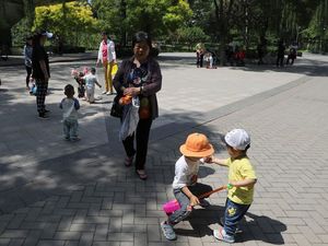 Banyak Warga Enggan Punya Anak, China Terancam Kehilangan 50 Juta Populasi Banyak Warga Enggan Punya Anak, China Terancam Kehilangan 50 Juta Populasi