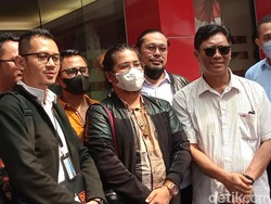 Desakan Agar Nikita Mirzani Ditahan