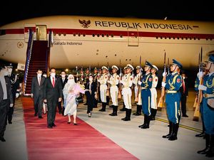 Jokowi Tiba di Beijing, Dijadwalkan Bertemu Presiden-PM China