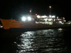 KMP Rodhita Gagal Nyandar di Pelabuhan Padangbai Akibat Cuaca Buruk