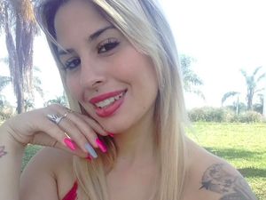 8 Foto Guru SD yang Konten OnlyFans-nya Bocor, Wali Murid Geram