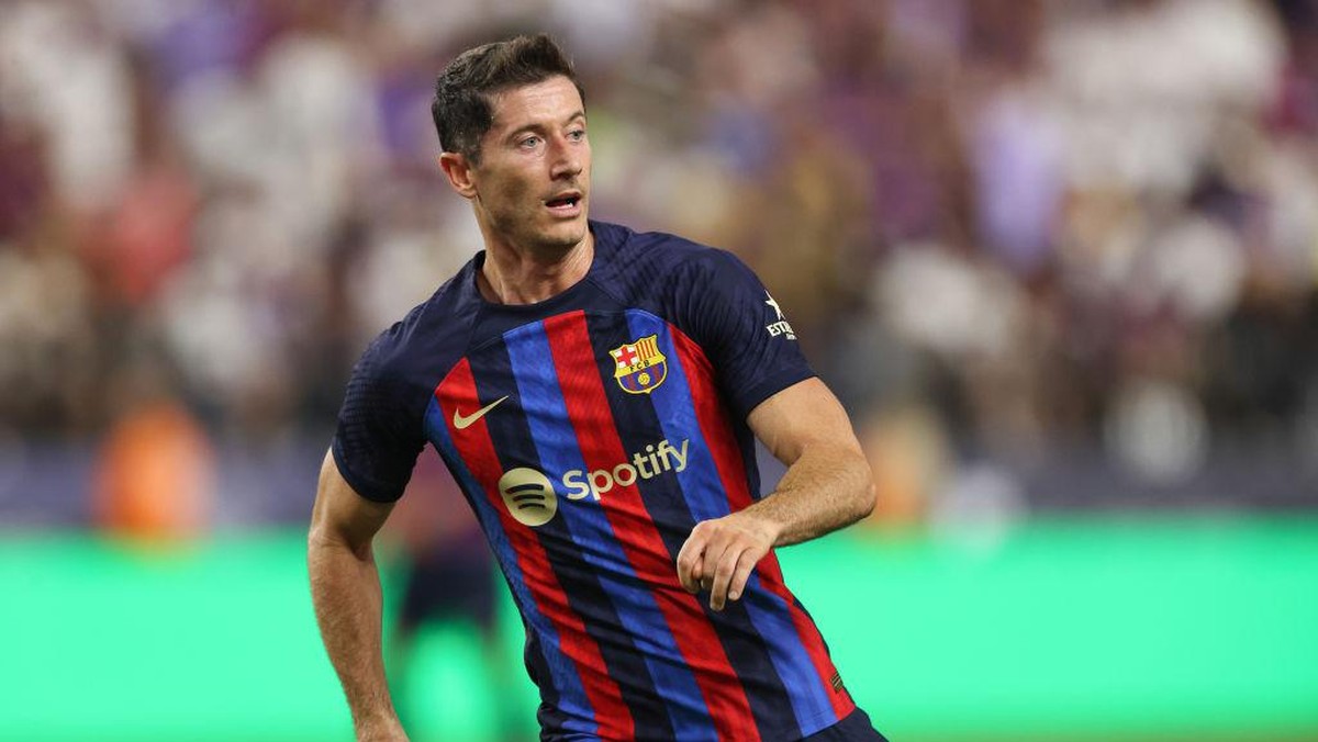Robert Lewandowski masih mejan di Barcelona. (Foto: Getty Images)