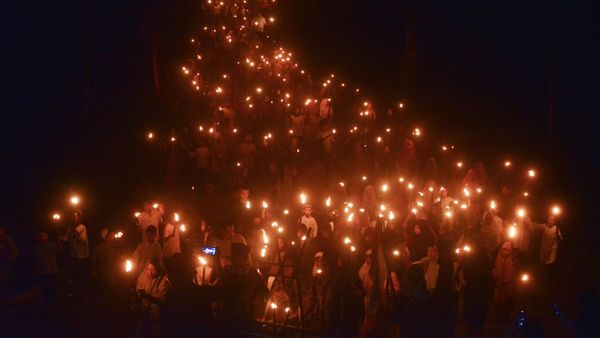 Pawai 1.000 Obor di Nagari Sijunjung untuk Tolak Bala