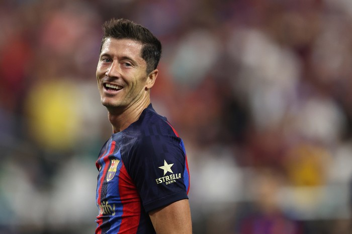 Berapa Target Gol di Barcelona, Robert Lewandowski?