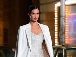 Bella Hadid Mendambakan Bisa Mempraktekan Agama Islam