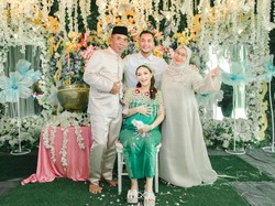Zaskia Gotik Gelar Tujuh Bulanan di Tengah Isu Suami Hamili Perempuan Lain