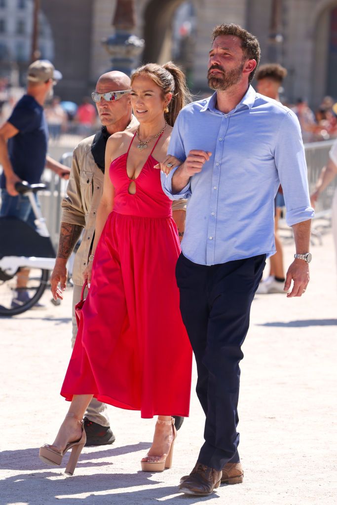 PARIS, FRANCE - JULY 24: Jennifer Lopez and Ben Affleck are seen strolling near the Louvre Museum on July 24, 2022 in Paris, France. (Photo by Pierre Suu/GC Images)