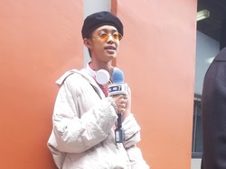 Ale Klaim Jadi Orang Pertama yang Catwalk di Zebra Cross Dukuh Atas