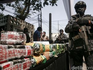 Momen Pemusnahan Barang Bukti 78 Kg Sabu dan 62 Kg Ganja di BNNP DKI