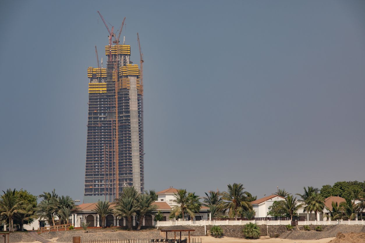 KSA . new Tower . Under Construction Kingdom Tower, Jeddah, Saudi Arabia,