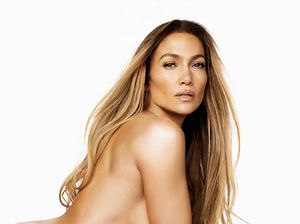 Jennifer Lopez Pose Telanjang