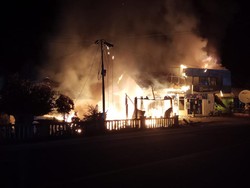Kantor BRI dan Rumah Dokter Puskesmas Lunang Hangus Terbakar