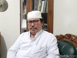 Ponsel Ketua PCNU Semarang Diretas, Kirim Ajakan Bunuh HRS