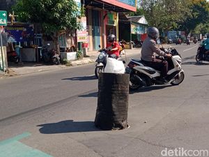 Simpang Jalan Kopral Sayom dan Dr Cipto Klaten Amblong
