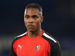 Ditinggal Lewandowski, Bayern Datangkan Striker Berusia 17 Tahun Ini