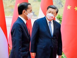 Jokowi Disambut Xi Jinping, Buktikan Hubungan China-Indonesia Mesra