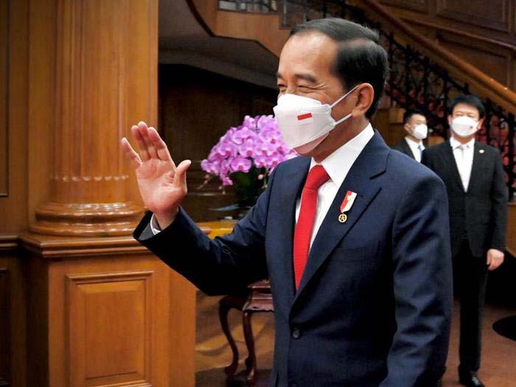 Jokowi Cerita Subsidi Besar BBM Depan Ulama: Negara Mana Pun Takkan Kuat