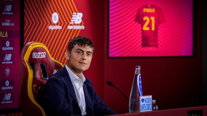 ROME, ITALY - JULY 26: AS Roma player Paulo Dybala during the prensentation press conference at Centro Sportivo Fulvio Bernardini on July 26, 2022 in Rome, Italy. (Photo by Fabio Rossi/AS Roma via Getty Images)