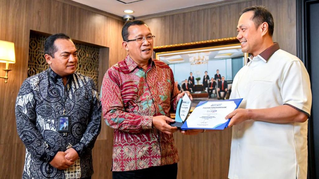 Penghargaan Akhlak Award 2022 untuk BTN Penghargaan Akhlak Award 2022 untuk BTN