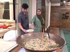 Gokil! Momen Ria Ricis dan Teuku Ryan Masak Jumbo 50 Kilogram