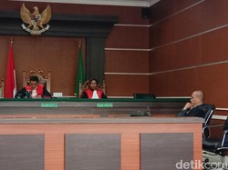 Polisi Main Petasan Picu Gudang Mebel di Sulut Terbakar Dituntut 1 Tahun Bui