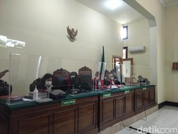 Salahi Perizinan Jual-Beli BBM, Pria Ini Divonis 9 Bulan Penjara