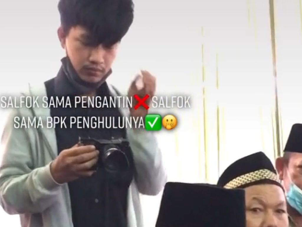 Ini Sosok Penghulu Ganteng yang Viral Bikin Salfok Saat Akad Nikah Ini Sosok Penghulu Ganteng yang Viral Bikin Salfok Saat Akad Nikah
