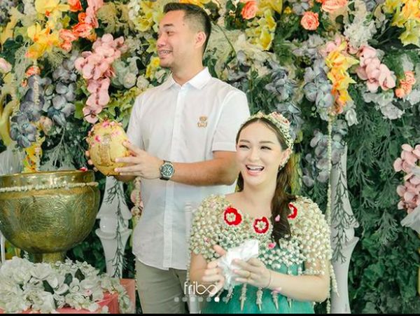 Foto: 8 Momen 7 Bulanan Zaskia Gotik di Tengah Isu Suami Selingkuh