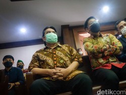 Ade Armando Cerita Detik-detik Celananya Ditarik: Itu Memalukan!