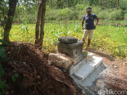 Batu di Tengah Ladang Ponjong Gunungkidul, TACB: Yoni dari Abad 9