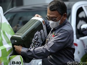 Menteri ESDM Pastikan BBM Campur Sawit 40% Diterapkan Tahun Depan Menteri ESDM Pastikan BBM Campur Sawit 40% Diterapkan Tahun Depan
