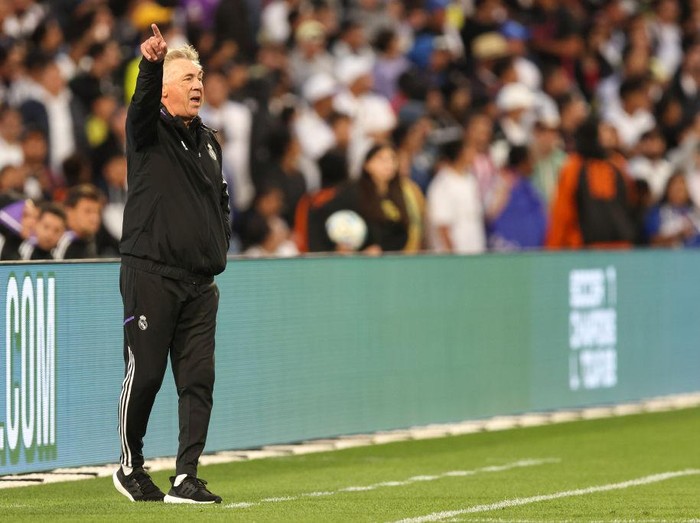 SAN FRANCISCO, CA - JULY 26: Carlo Ancelotti the manager / head coach of Real Madrid during the pre season friendly between Real Madrid and Club Ameria at Oracle Park on July 26, 2022 in San Francisco, California. (Photo by James Williamson - AMA/Getty Images)