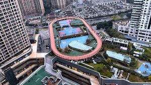 China Punya Stadion Olahraga di Atas Mal, Nih Fotonya