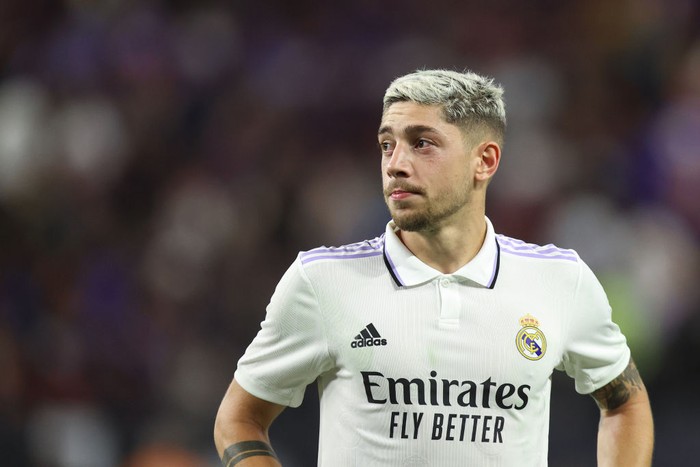 Federico Valverde LAS VEGAS, NV - JULY 23: Federico Valverde of Real Madrid during the preseason friendly match between Real Madrid and Barcelona at Allegiant Stadium on July 23, 2022 in Las Vegas, Nevada. (Photo by James Williamson - AMA/Getty Images)