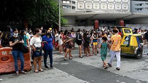 Gempa Goyang Filipina, Warga Berhamburan ke Luar Gedung