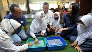 Saat Siswa SLB Mengikuti Pelatihan Hidroponik