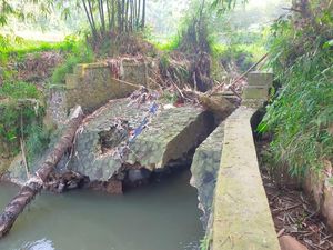 5 Bendungan Jebol di Sukabumi, Ratusan Hektar Sawah Bisa Gagal Panen 5 Bendungan Jebol di Sukabumi, Ratusan Hektar Sawah Bisa Gagal Panen