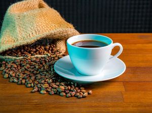 Apakah Minum Kopi Menyebabkan Darah Tinggi? Dokter Jantung Ungkap Faktanya Apakah Minum Kopi Menyebabkan Darah Tinggi? Dokter Jantung Ungkap Faktanya