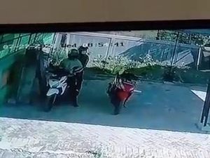 Maling Pakai Jaket Ojol Sikat Motor Pegawai Desa di Pasuruan