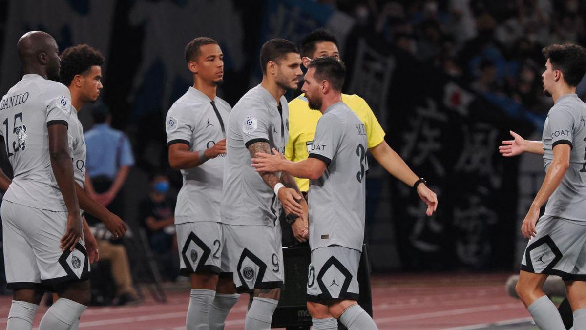 PSG punya kedalaman skuad luar biasa, termasuk sosok Lionel Messi dan Mauro Icardi. Foto: AFP via Getty Images/TOSHIFUMI KITAMURA