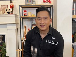 Menunggumu Jadi Lagu Kisah Sedih Nicco Aditya