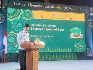 Gubernur Harap Fesmina 2022 Bisa Perkuat Ekonomi Syariah di Sumbar Gubernur Harap Fesmina 2022 Bisa Perkuat Ekonomi Syariah di Sumbar