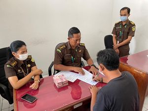 Lagi, Pengurus LPD Anturan Kembalikan Uang Bonus Kaveling Tanah Lagi, Pengurus LPD Anturan Kembalikan Uang Bonus Kaveling Tanah