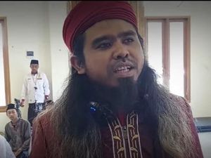 Gus Samsudin Ingin Pesulap Merah Jadi Saksi Dirinya Merukiah Sebuah Rumah