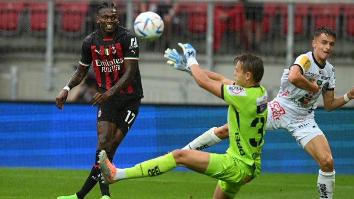 VILLACH, AUSTRIA - JULY 27:  Rafael Leao of AC Milan in action during the Pre-season Friendly match between Wolfsberg and  AC Milan on July 27, 2022 in Villach, Austria. (Photo by Claudio Villa/AC Milan via Getty Images)