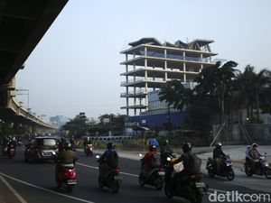 Ada Rooftop Gedung Nyaris Roboh di Jaktim, Kenapa Ya? Ada Rooftop Gedung Nyaris Roboh di Jaktim, Kenapa Ya?