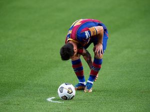 Barcelona Mencari Ahli Free Kick